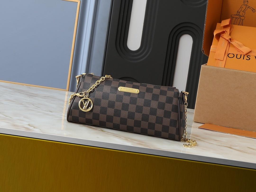Pochette Eva With LV Box