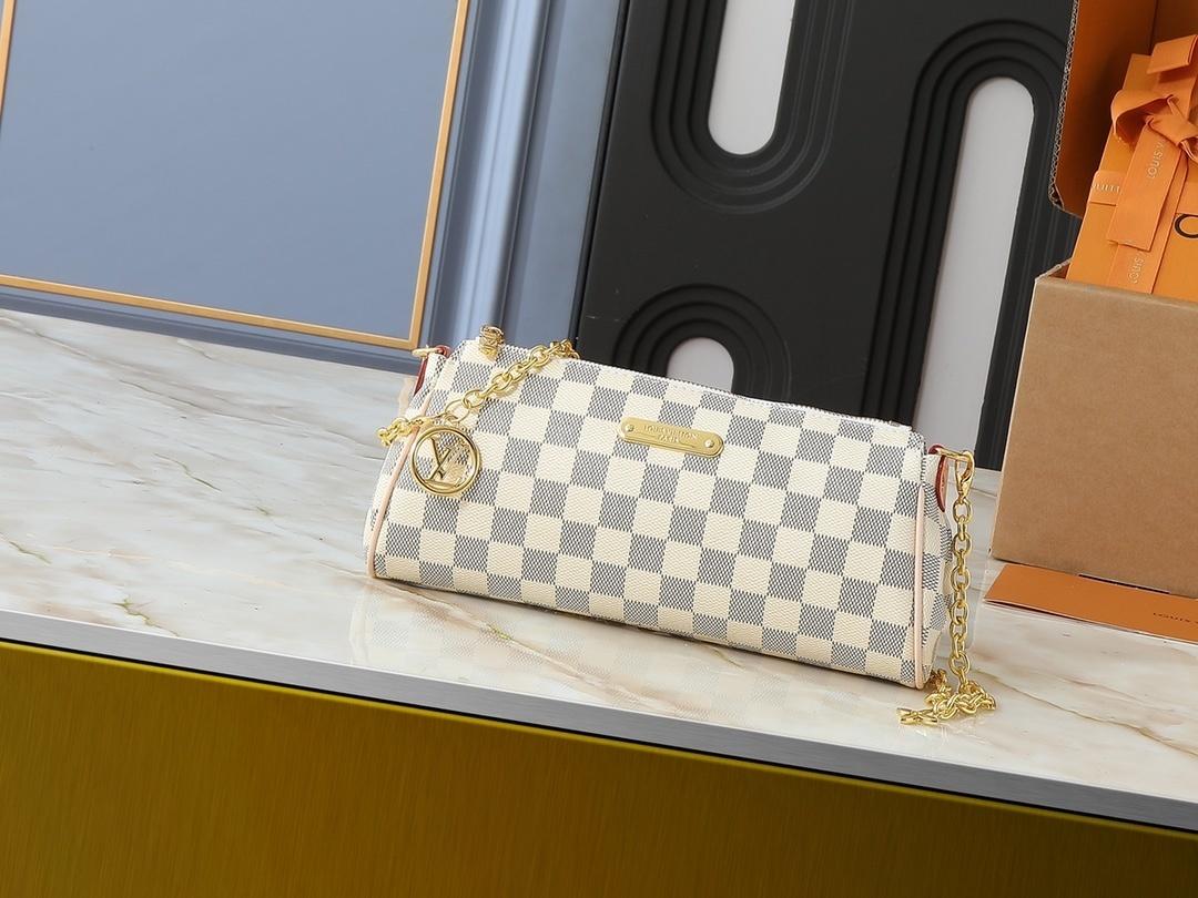 Pochette Eva With LV Box